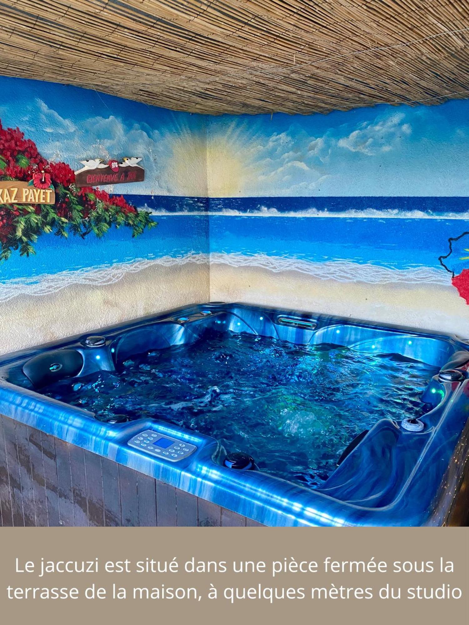 Studio Avec Terrasse Et Jacuzzi วัลบอนน์ ภายนอก รูปภาพ